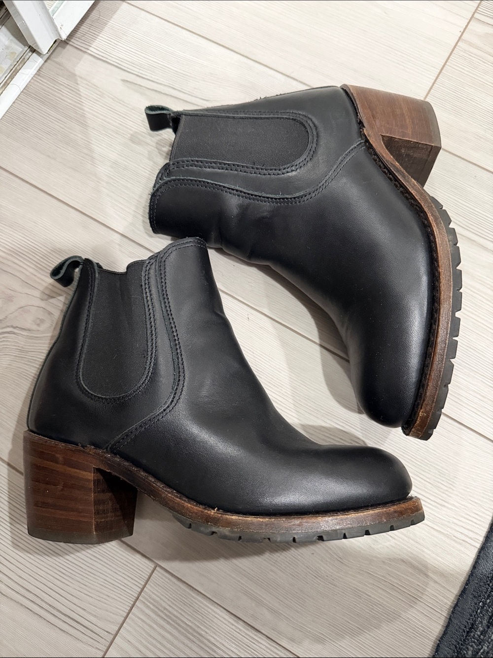 Red Wing Shoes Black Leather Chelsea Booties with Wood-Effect Heel - Picture 2 of 5